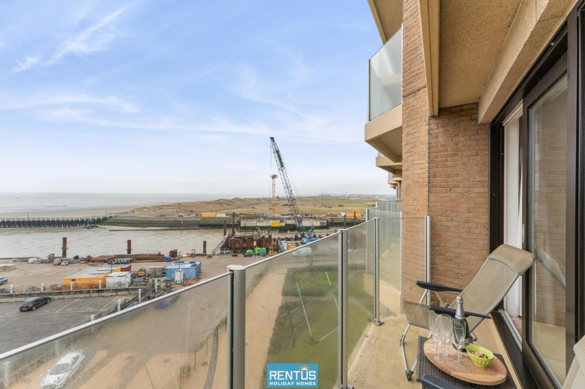 Apartment Optimist - With Sea View And Garage Nieuwpoort